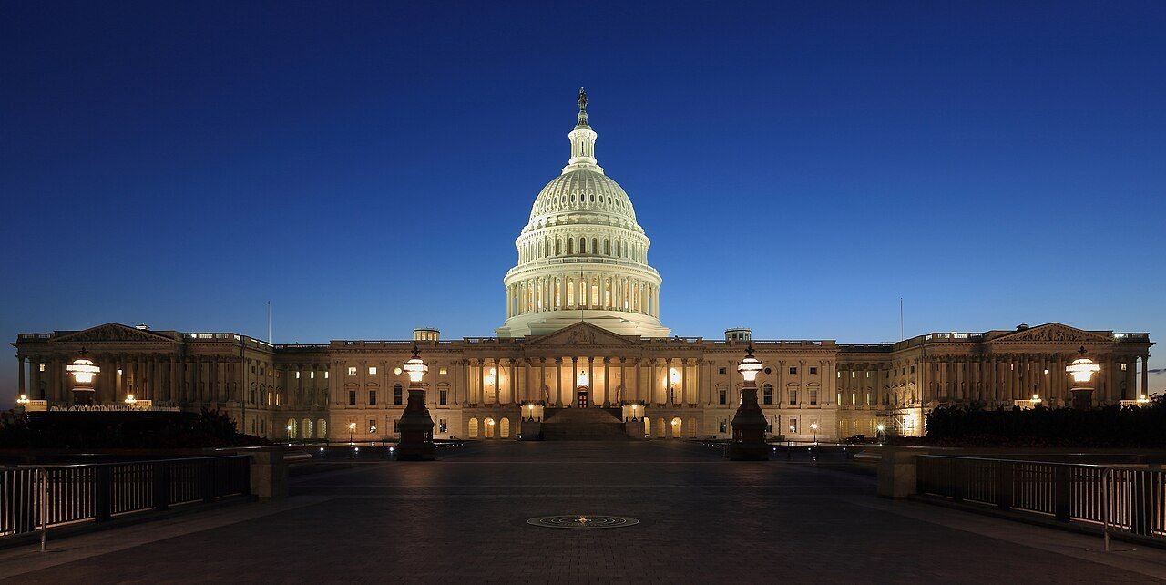Midterm Polling Puts Democrats Ahead on the House, the Senate and the Cost of Living