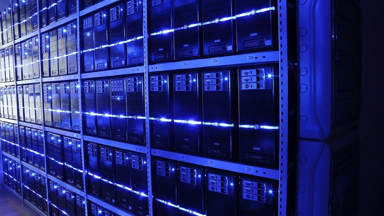 Italian Partnership Plans €1 Billion Network of 13 Data Centres Powered On Site